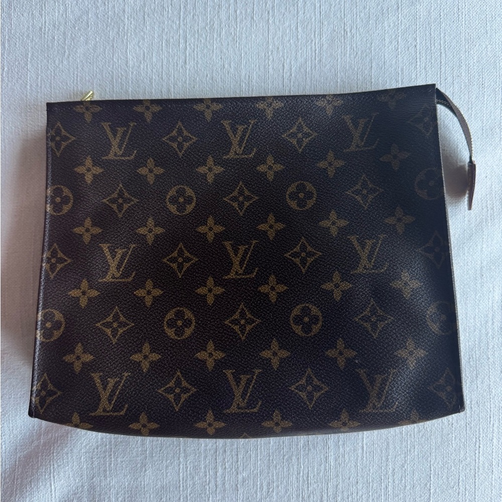 Louis Vuitton toiletry 26 pouch
